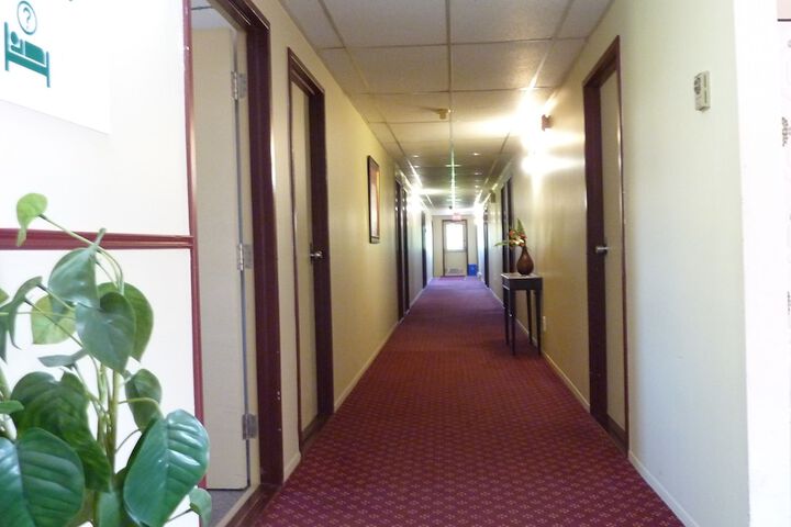 Ballroom/Hall 23 of 37