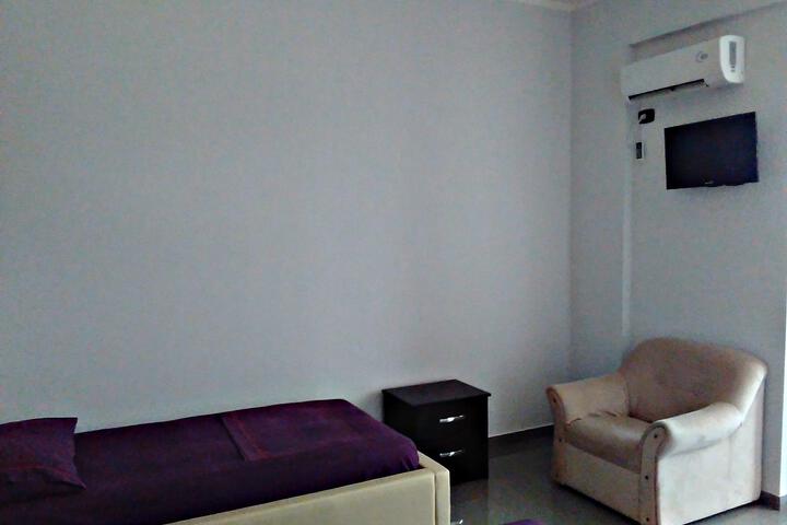 Room 7 of 7