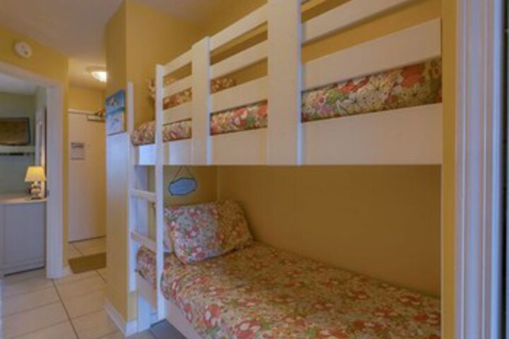 Room 141 of 151