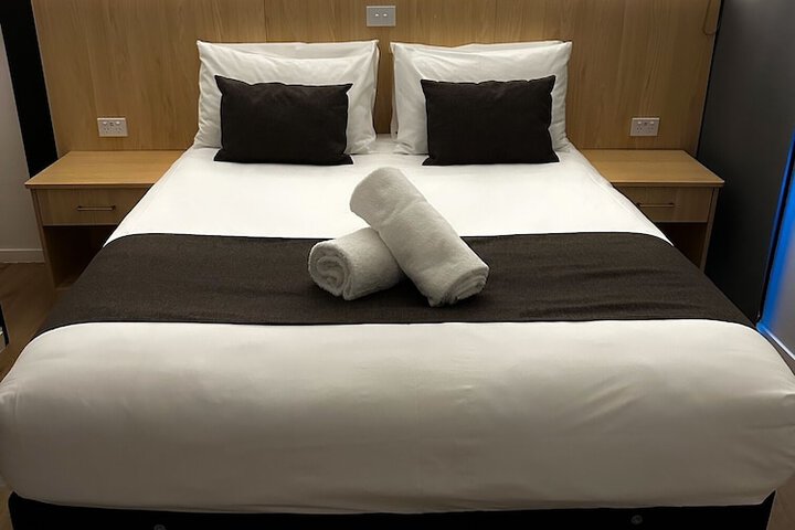 Room 15 of 44