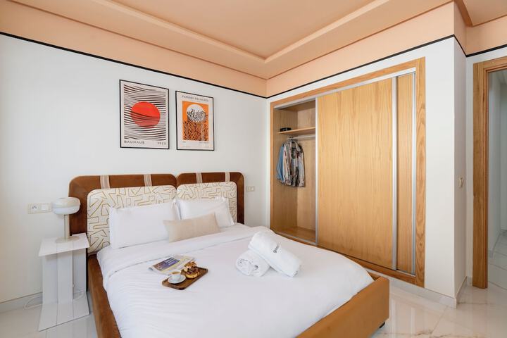Room 10 of 47