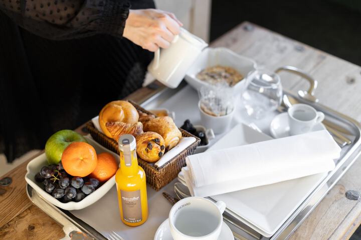 Breakfast/Coffee Service 64 of 84