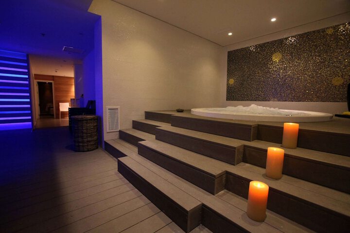 Spa 38 of 54