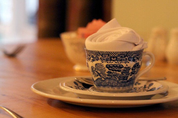 Dining 49 of 76