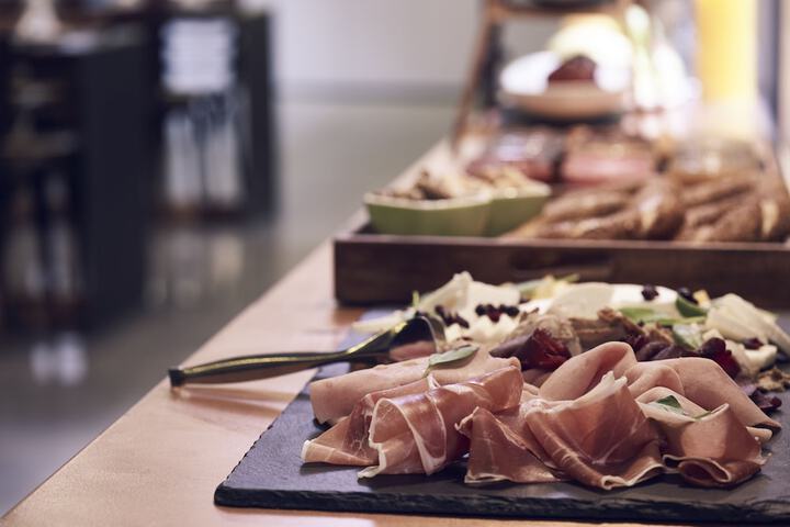 Dining 58 of 71