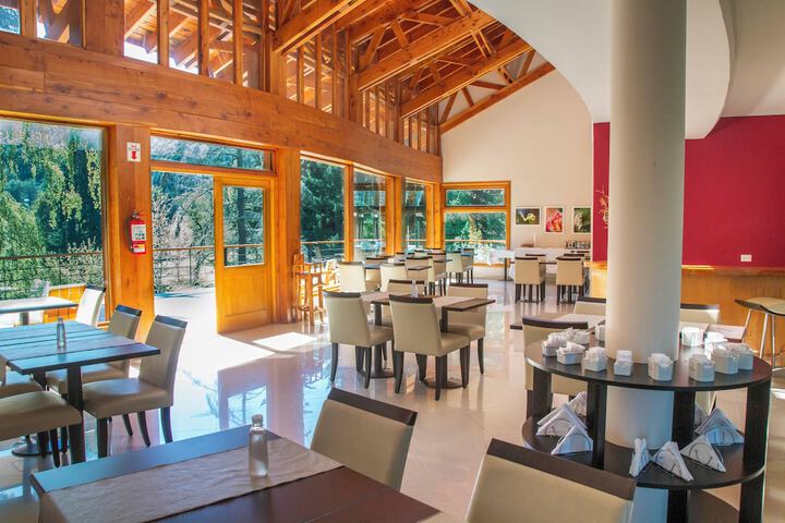 Dining Photos