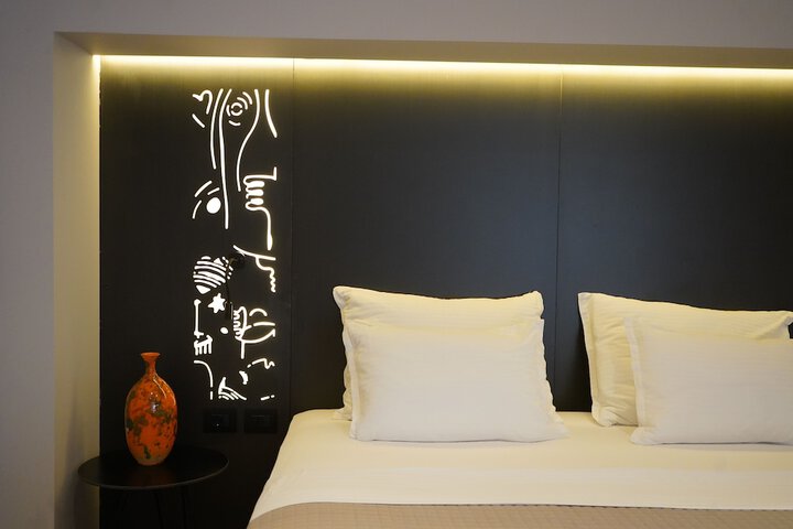 Room 73 of 163