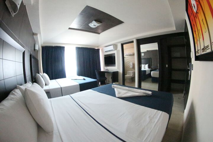 Room 14 of 26