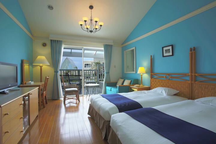 Room 3 of 60