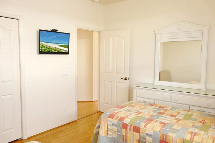 Room 2 of 24