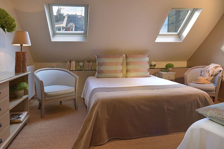Room 10 of 50