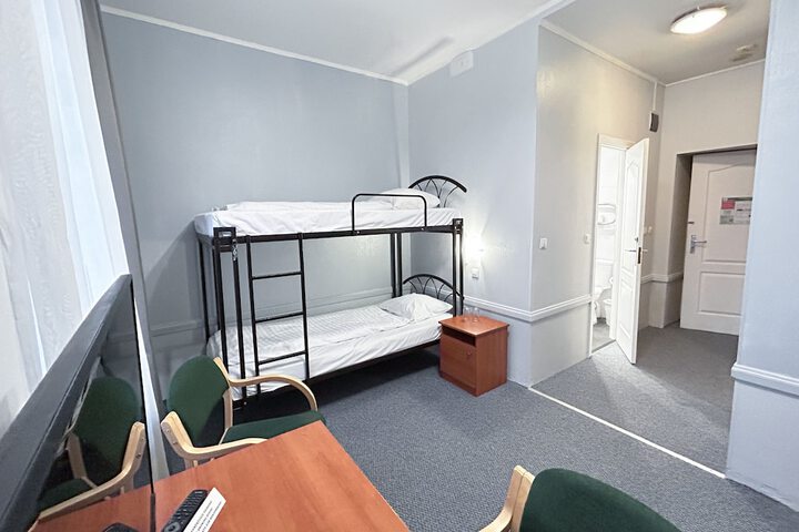 Room 27 of 45