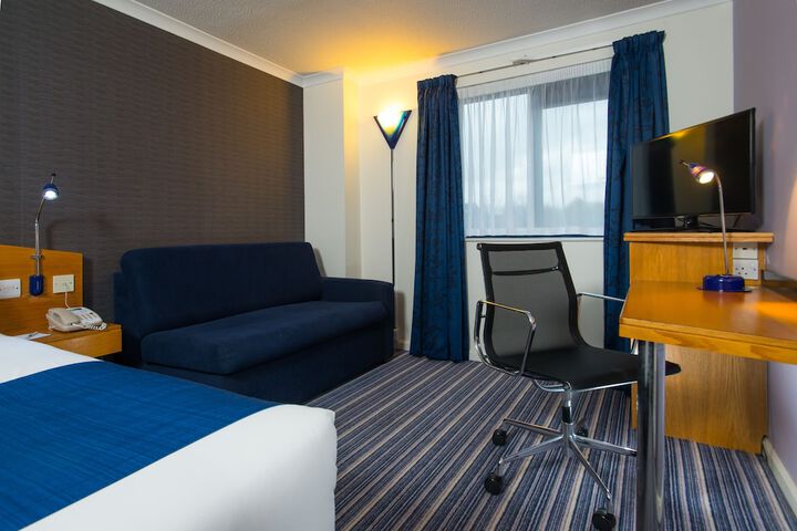 Room 12 of 51