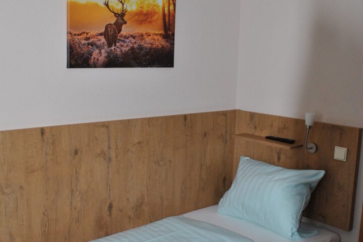 Room 10 of 52