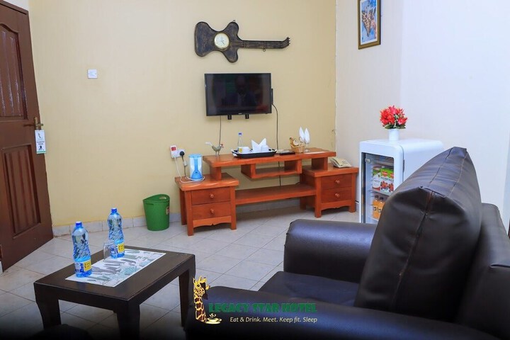 Room 10 of 48