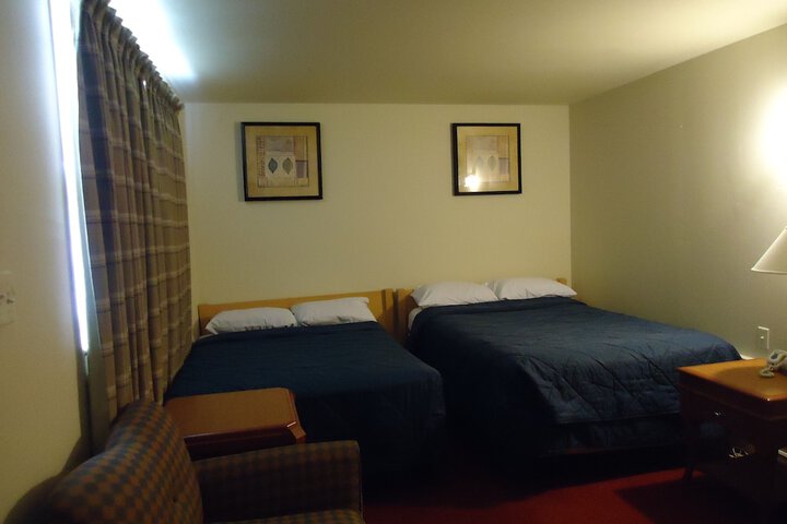Room 10 of 34