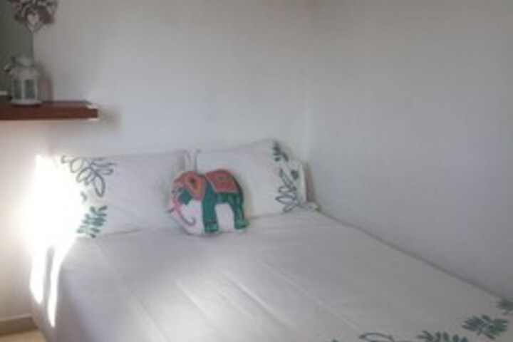 Room 4 of 11