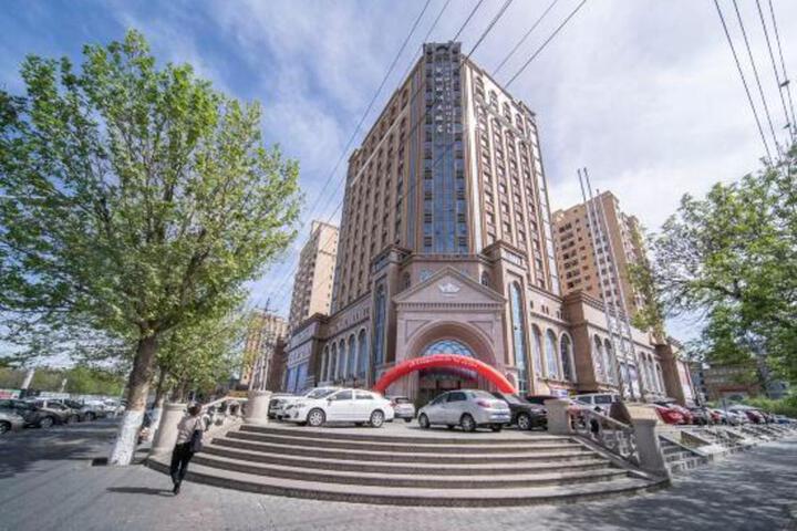 Tuma Lisi Hotel