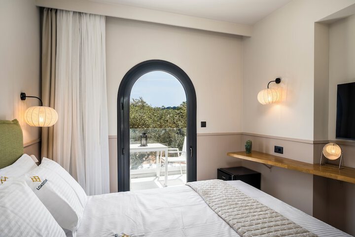 Room 10 of 50