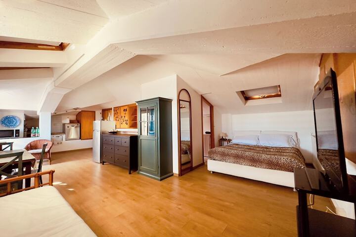 Room 36 of 89