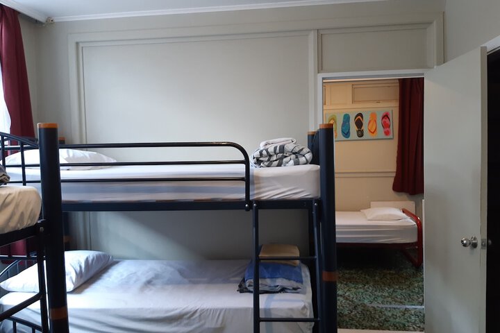 Room 15 of 76