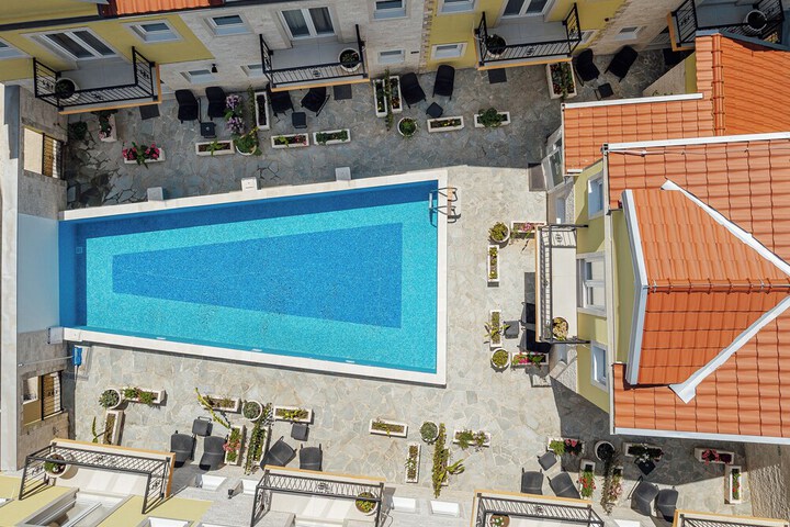 Hotel 92 of 94