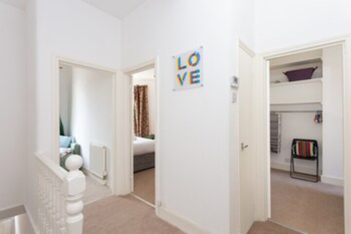 Room 15 of 23