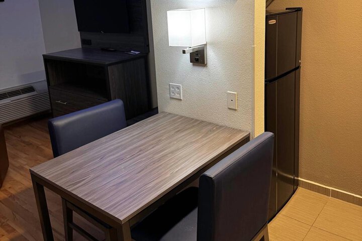 Room 17 of 31