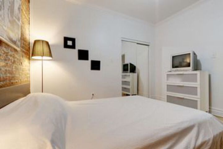 Room 7 of 30