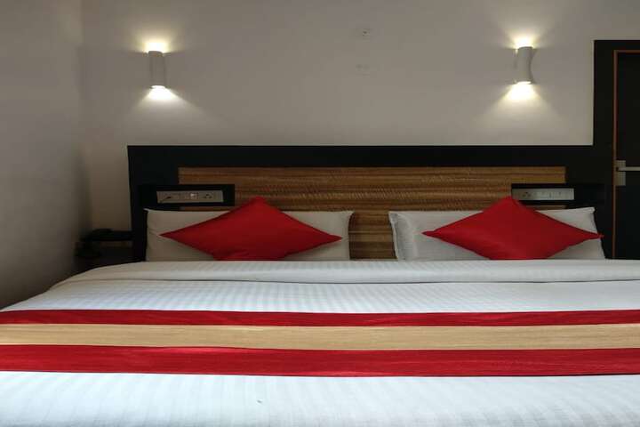 Room 13 of 53