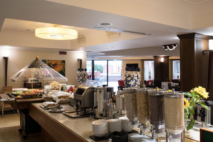 Breakfast/Coffee Service 47 of 67