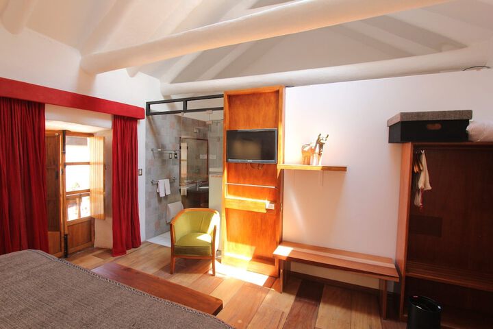 Room 65 of 163