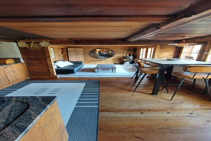 Room 10 of 41