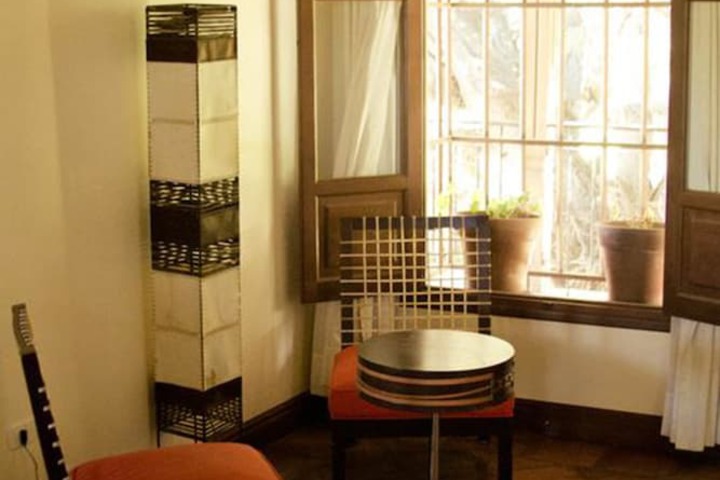 Room 9 of 42