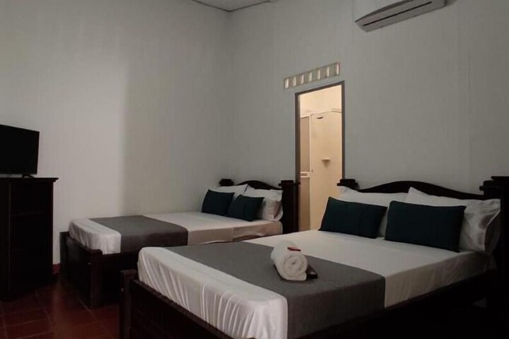 Room 6 of 22
