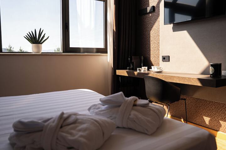 Room 18 of 24