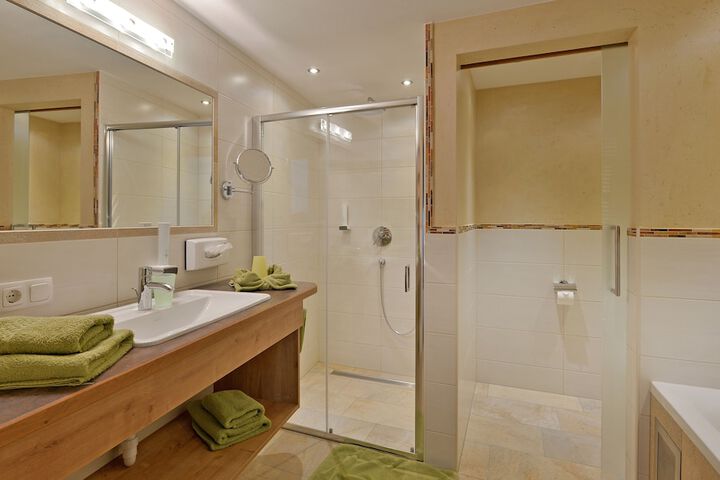 Room 40 of 79