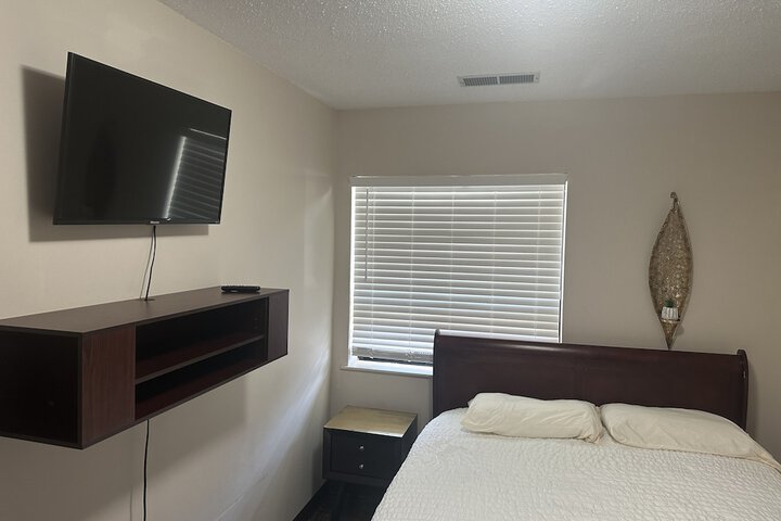 Room 37 of 66