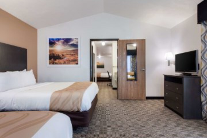 Room 14 of 38
