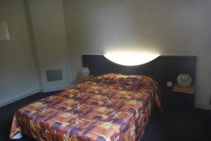 LHotel du Marais Romilly Centre