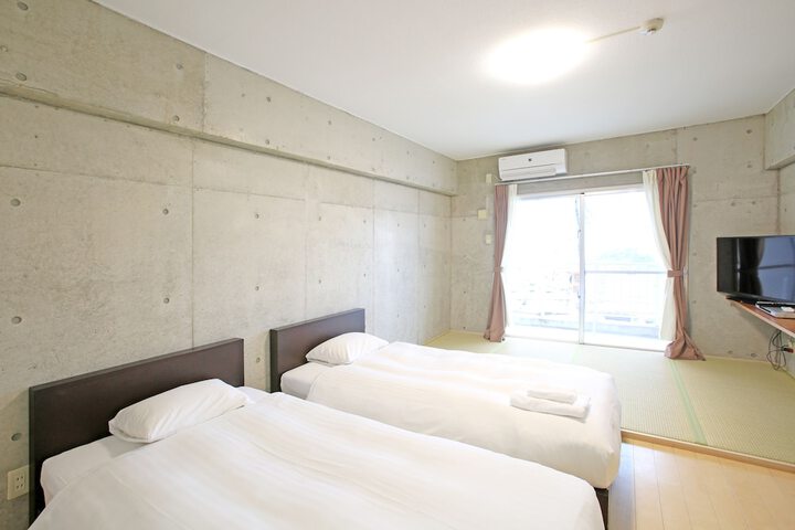 Room 5 of 36