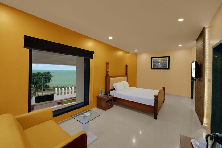 Room 19 of 32