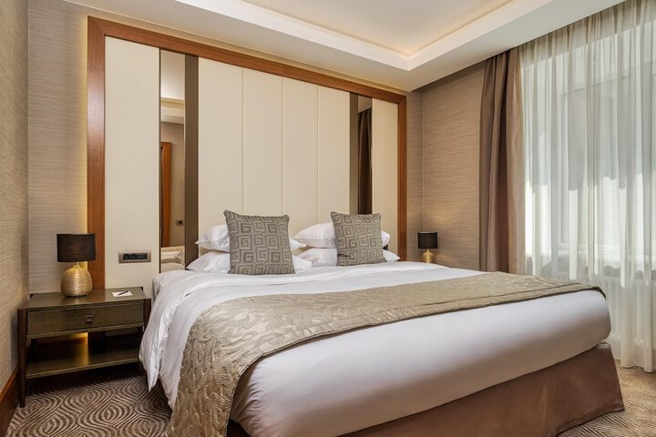 Room 21 of 208