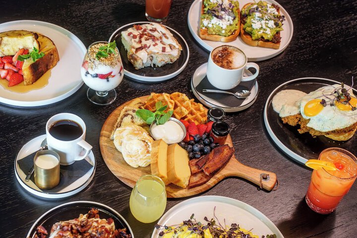 Breakfast/Coffee Service 69 of 102