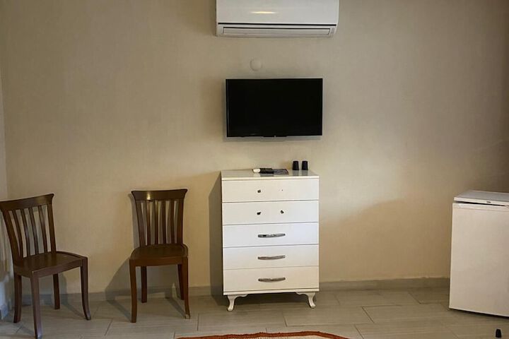 Room 13 of 52