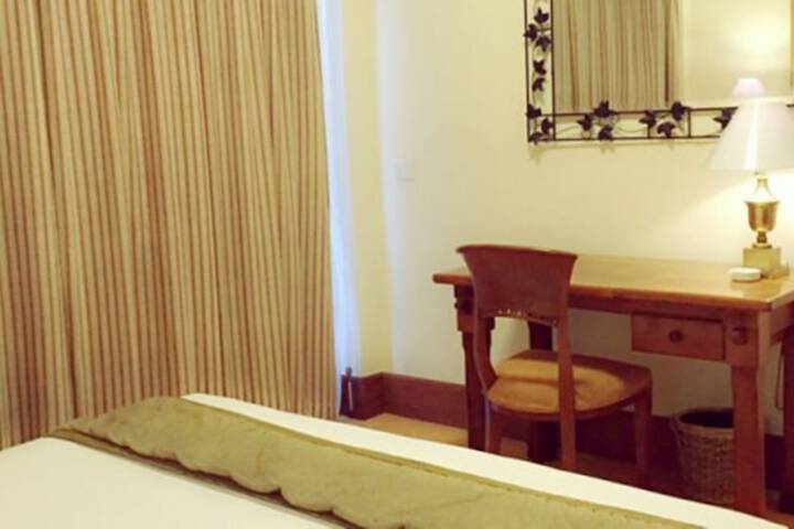 Room 21 of 57