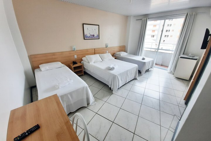 Room 14 of 40
