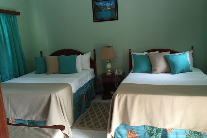 Room 16 of 162