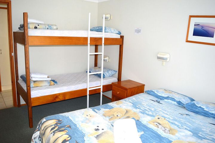 Room 4 of 123