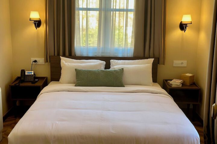 Room 14 of 115